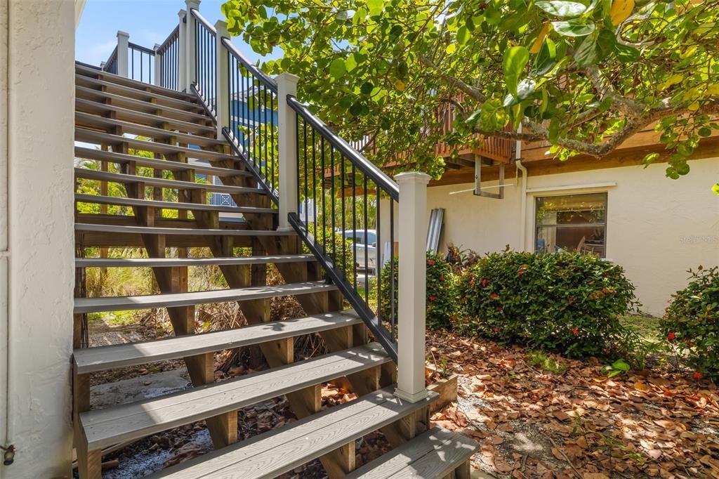 For Sale: $700,000 (2 beds, 2 baths, 755 Square Feet)