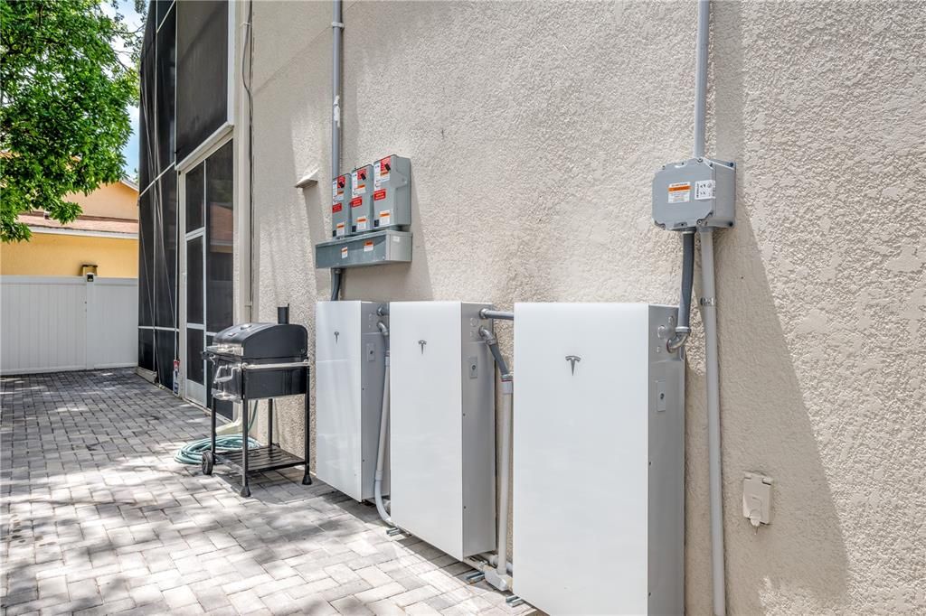 En Venta: $929,995 (6 camas, 3 baños, 3838 Pies cuadrados)