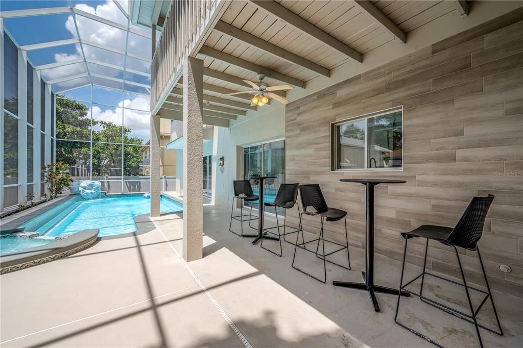 En Venta: $929,995 (6 camas, 3 baños, 3838 Pies cuadrados)