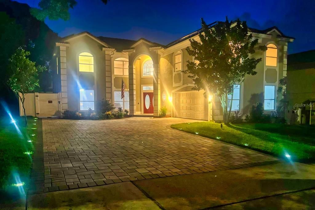 En Venta: $929,995 (6 camas, 3 baños, 3838 Pies cuadrados)