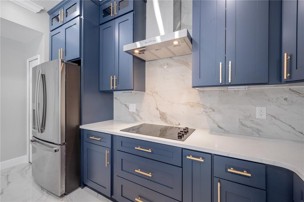 En Venta: $929,995 (6 camas, 3 baños, 3838 Pies cuadrados)