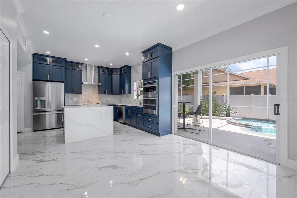 En Venta: $929,995 (6 camas, 3 baños, 3838 Pies cuadrados)