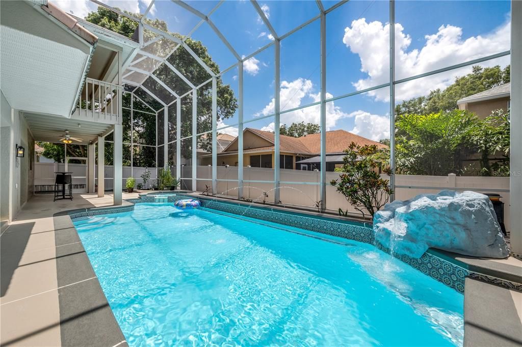 En Venta: $929,995 (6 camas, 3 baños, 3838 Pies cuadrados)