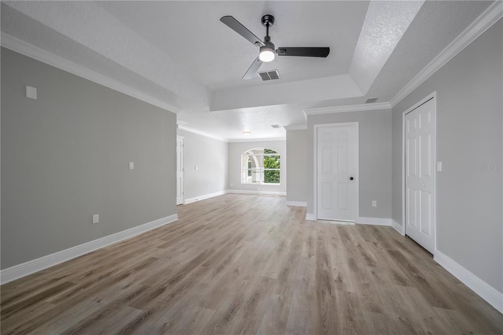 En Venta: $929,995 (6 camas, 3 baños, 3838 Pies cuadrados)