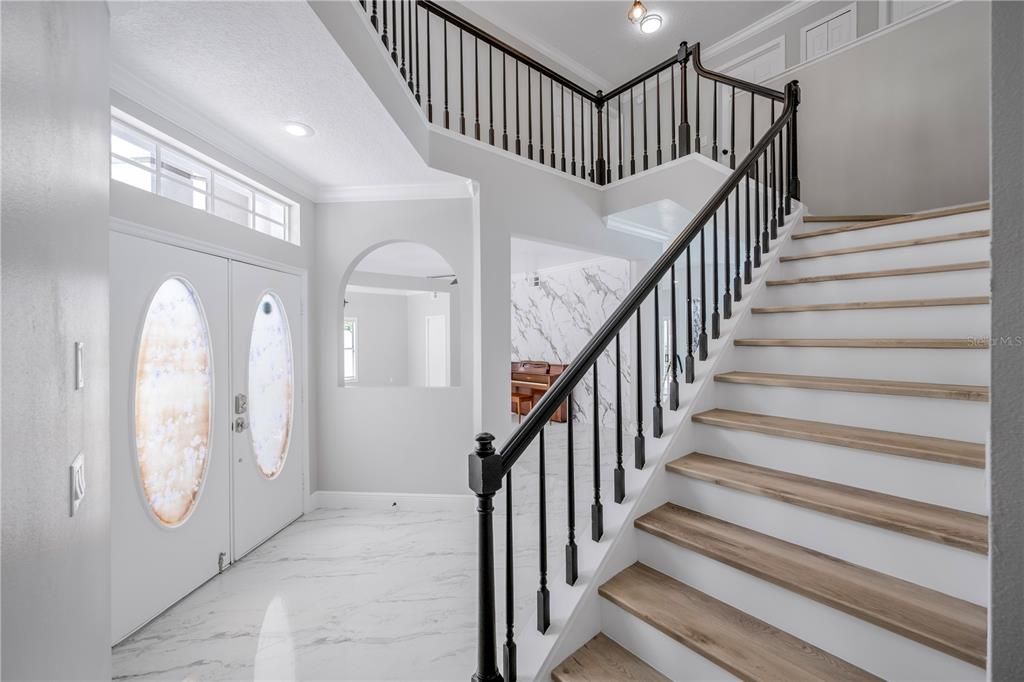 En Venta: $929,995 (6 camas, 3 baños, 3838 Pies cuadrados)