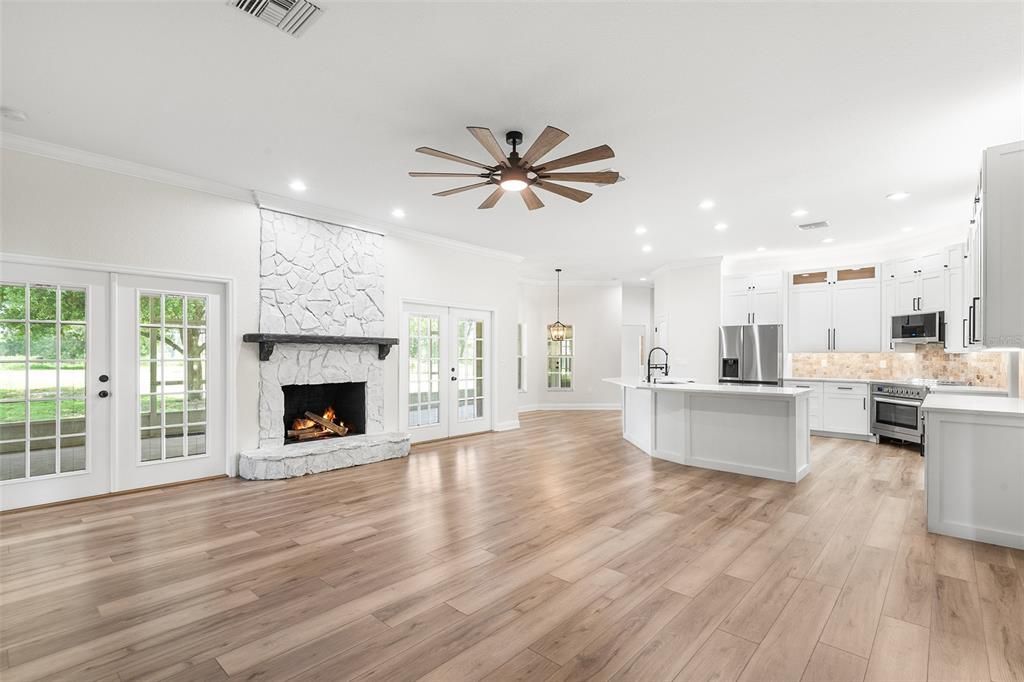 待售: $899,000 (4 贝兹, 2 浴室, 3073 平方英尺)