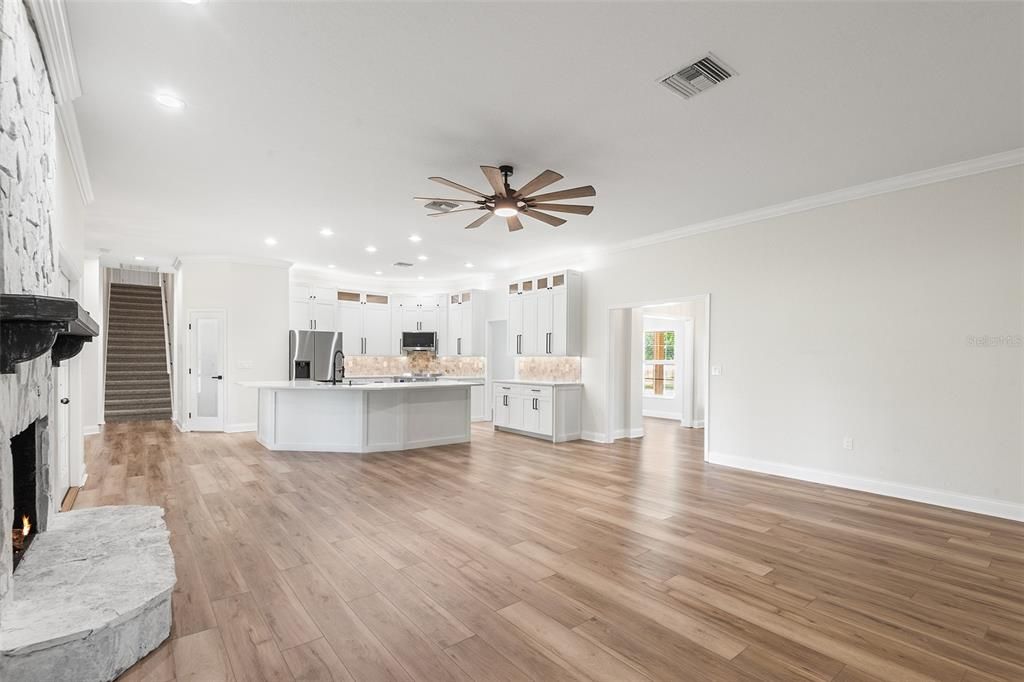 待售: $899,000 (4 贝兹, 2 浴室, 3073 平方英尺)