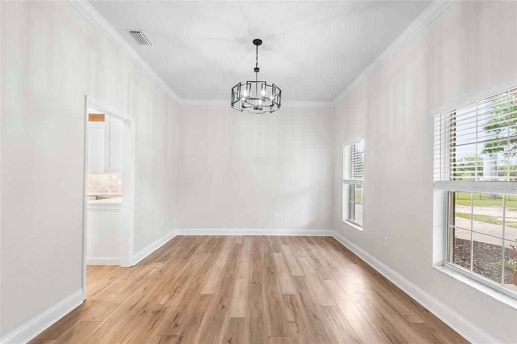 待售: $899,000 (4 贝兹, 2 浴室, 3073 平方英尺)