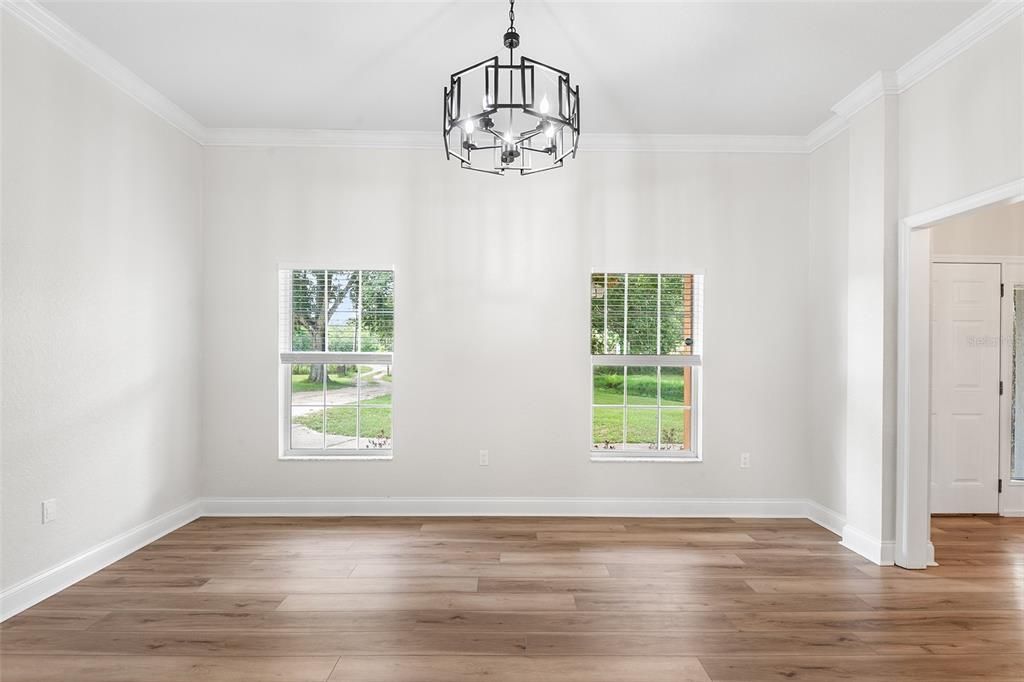 待售: $899,000 (4 贝兹, 2 浴室, 3073 平方英尺)