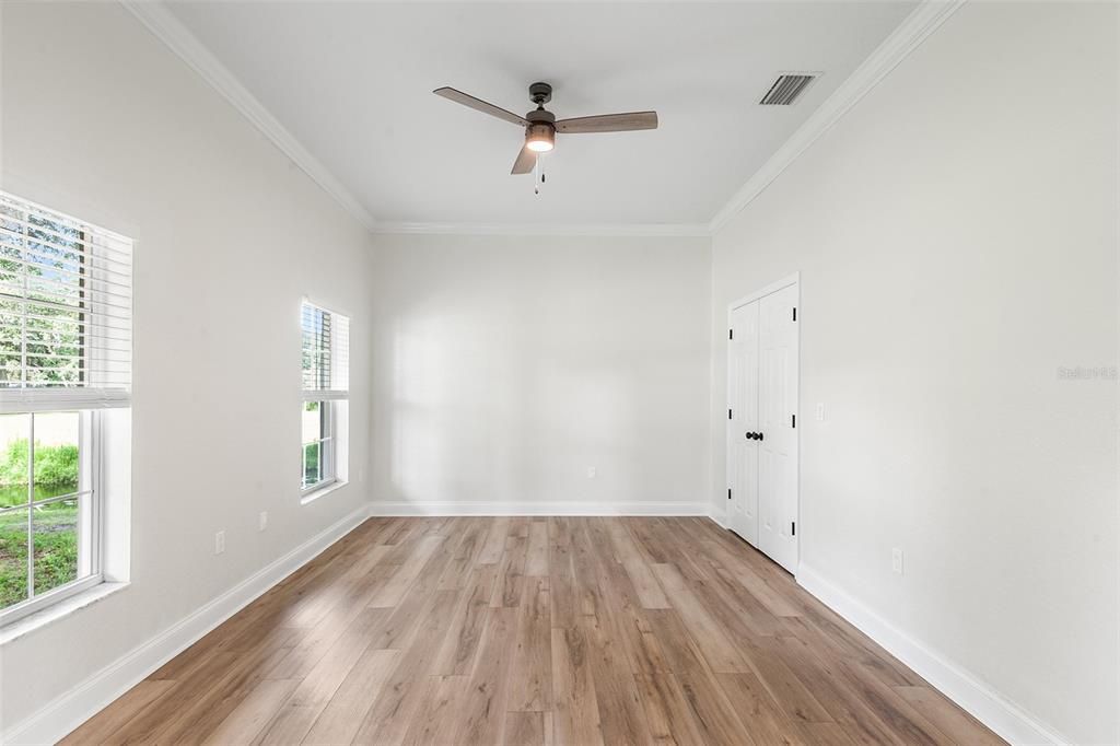 待售: $899,000 (4 贝兹, 2 浴室, 3073 平方英尺)