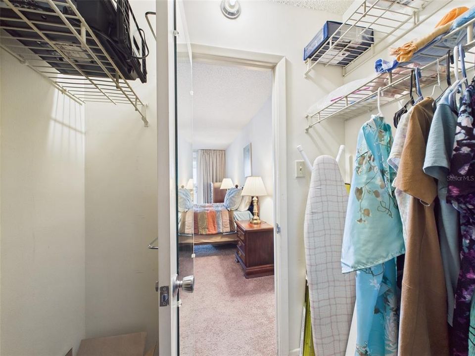 待售: $118,900 (2 贝兹, 2 浴室, 1029 平方英尺)