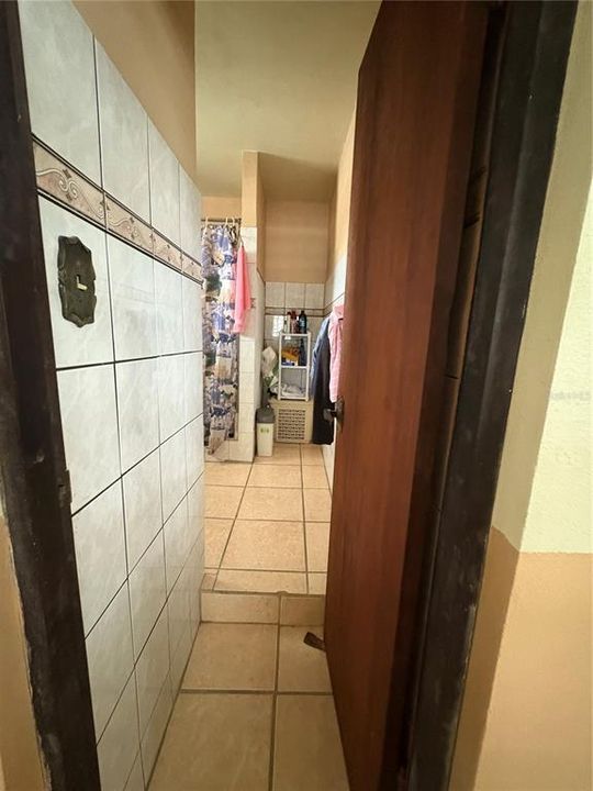 Под контрактом: $153,000 (5 спален, 2 ванн, 0 Квадратных фут)