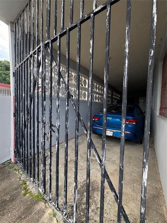 Под контрактом: $153,000 (5 спален, 2 ванн, 0 Квадратных фут)