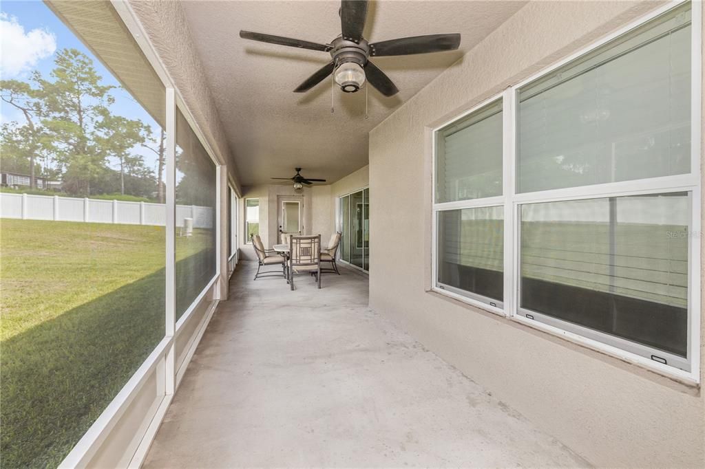 待售: $585,000 (4 贝兹, 2 浴室, 2063 平方英尺)