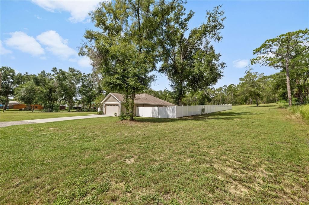 待售: $585,000 (4 贝兹, 2 浴室, 2063 平方英尺)