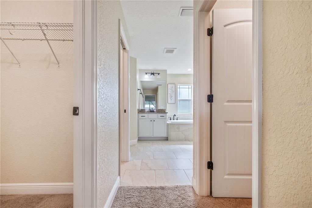 待售: $585,000 (4 贝兹, 2 浴室, 2063 平方英尺)