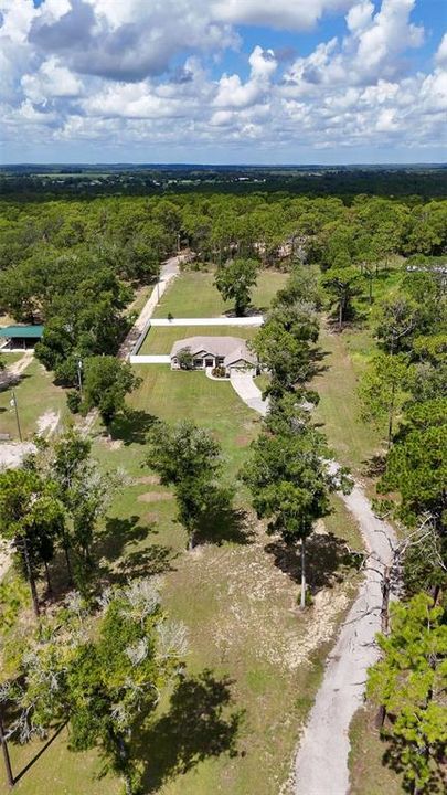 待售: $585,000 (4 贝兹, 2 浴室, 2063 平方英尺)