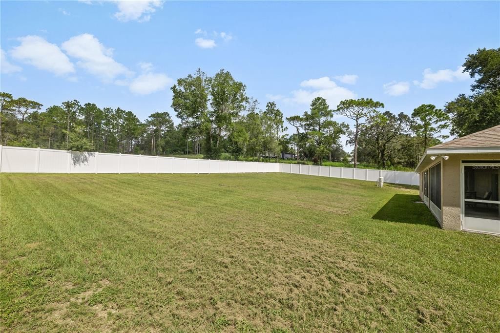 待售: $585,000 (4 贝兹, 2 浴室, 2063 平方英尺)