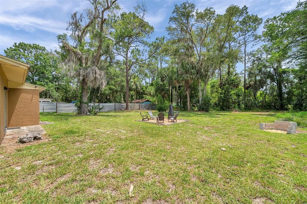 For Sale: $215,000 (3 beds, 1 baths, 1008 Square Feet)