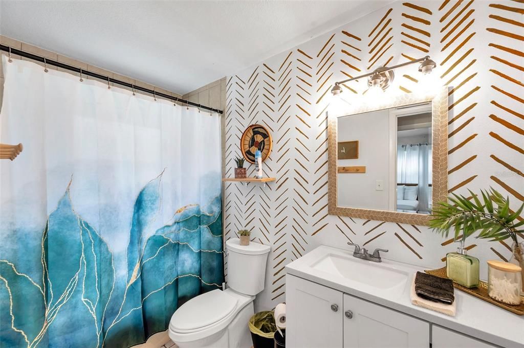 For Sale: $215,000 (3 beds, 1 baths, 1008 Square Feet)