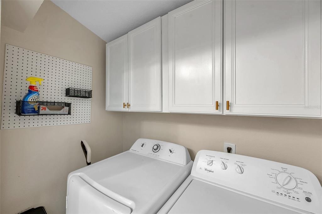 For Sale: $215,000 (3 beds, 1 baths, 1008 Square Feet)