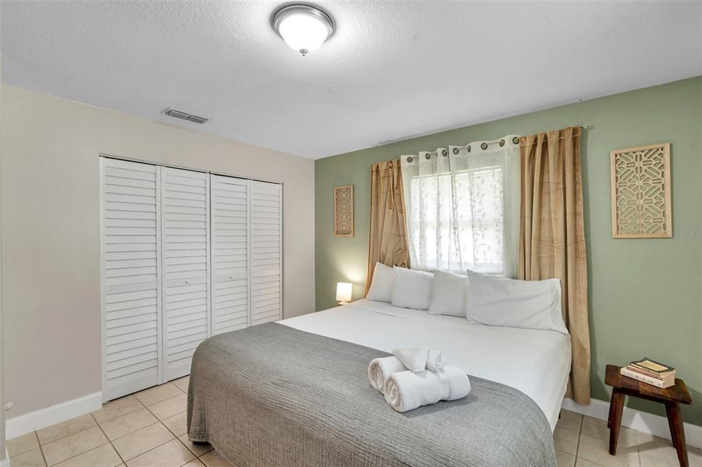 For Sale: $215,000 (3 beds, 1 baths, 1008 Square Feet)