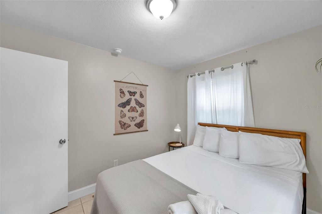 For Sale: $215,000 (3 beds, 1 baths, 1008 Square Feet)