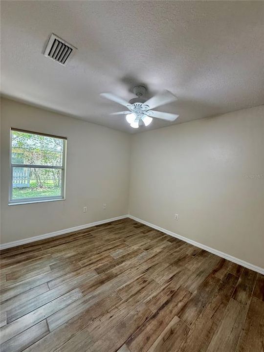 В аренду: $1,995 (3 спален, 2 ванн, 1275 Квадратных фут)