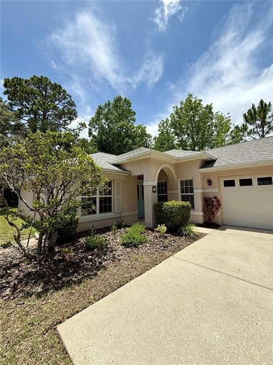 В аренду: $1,995 (3 спален, 2 ванн, 1275 Квадратных фут)