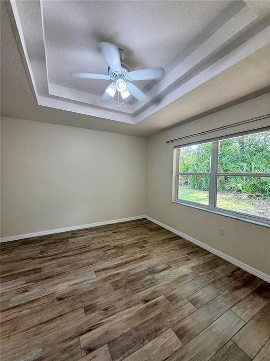 В аренду: $1,995 (3 спален, 2 ванн, 1275 Квадратных фут)