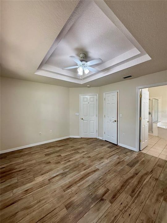 В аренду: $1,995 (3 спален, 2 ванн, 1275 Квадратных фут)