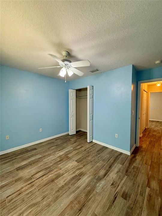 В аренду: $1,995 (3 спален, 2 ванн, 1275 Квадратных фут)