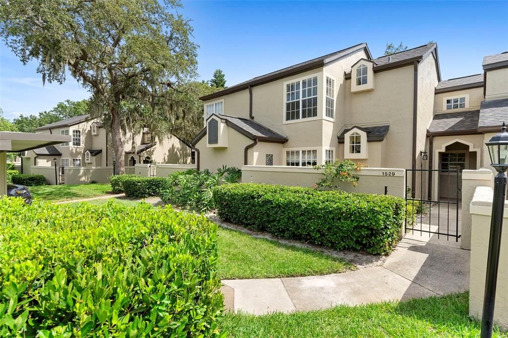 Active With Contract: $260,000 (2 beds, 2 baths, 1234 Square Feet)