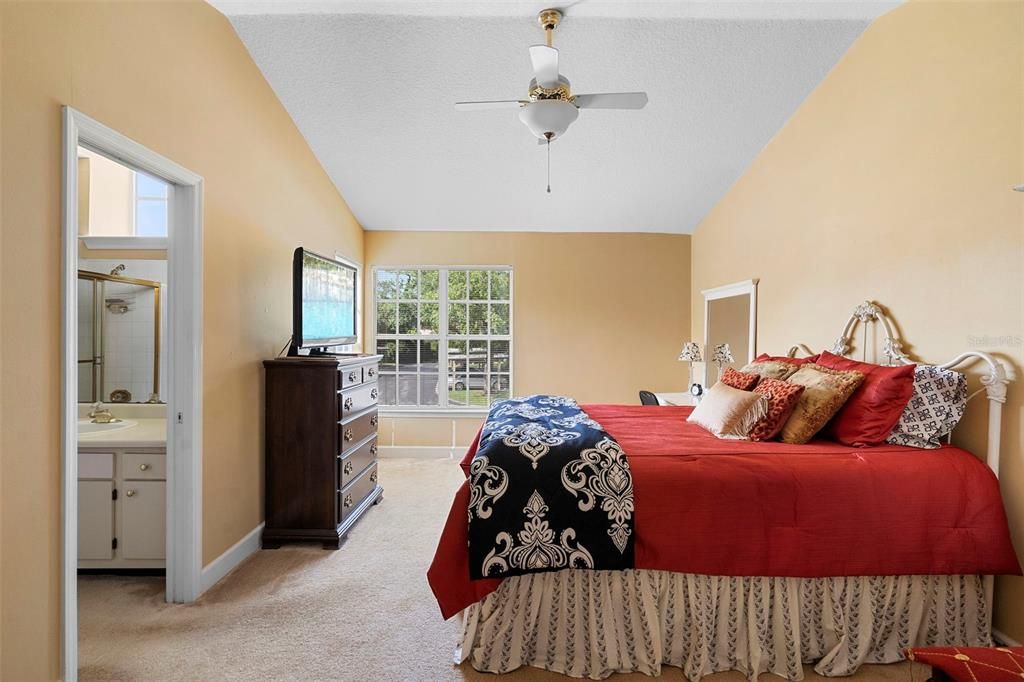 Active With Contract: $260,000 (2 beds, 2 baths, 1234 Square Feet)