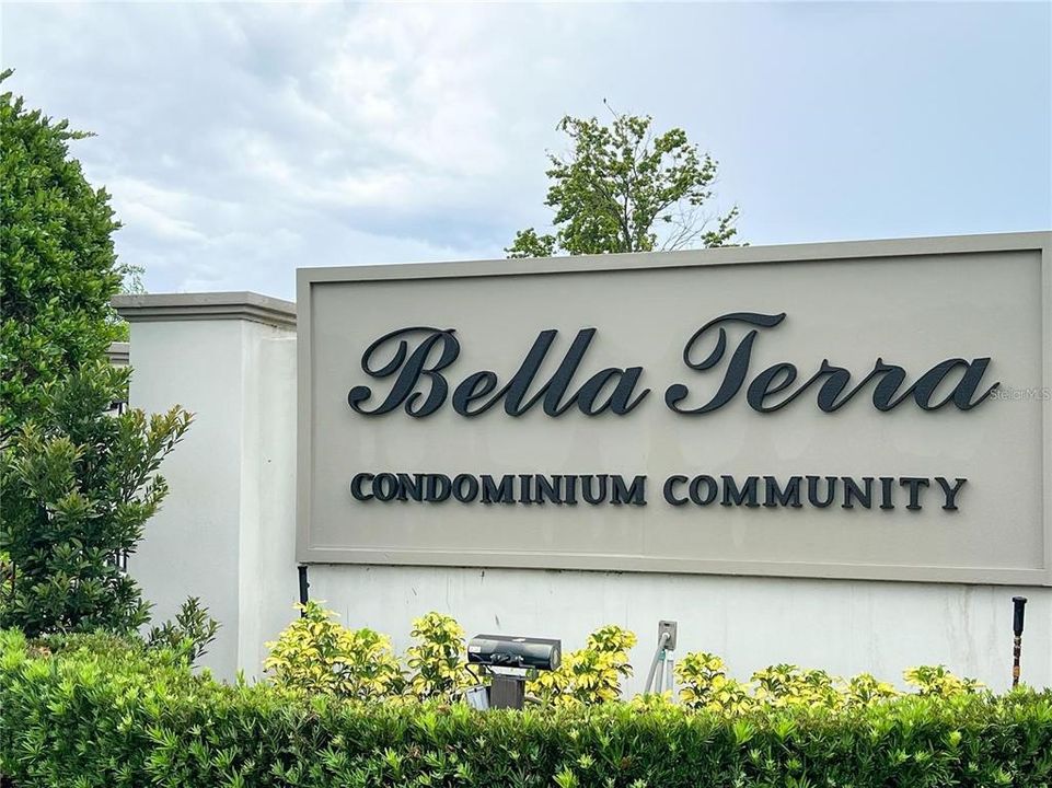 Под контрактом: $154,900 (2 спален, 2 ванн, 1064 Квадратных фут)