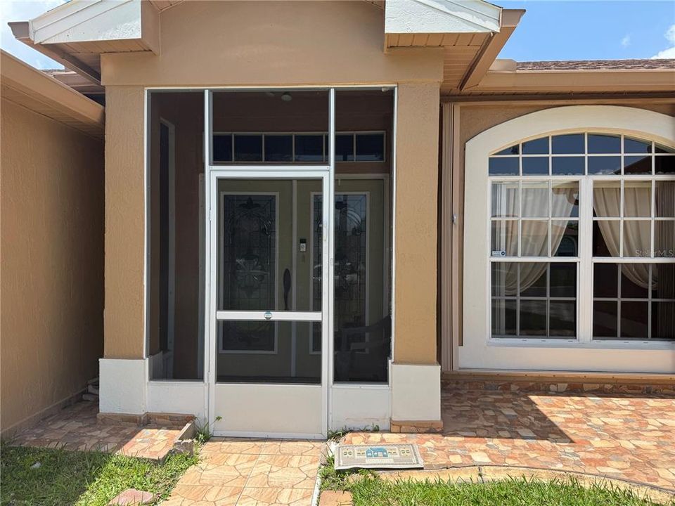 Activo con contrato: $399,000 (3 camas, 2 baños, 1786 Pies cuadrados)