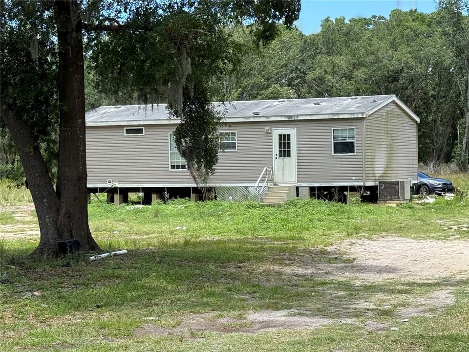 For Sale: $899,900 (1 beds, 1 baths, 900 Square Feet)