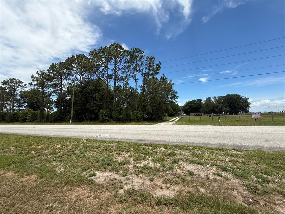 For Sale: $899,900 (1 beds, 1 baths, 900 Square Feet)