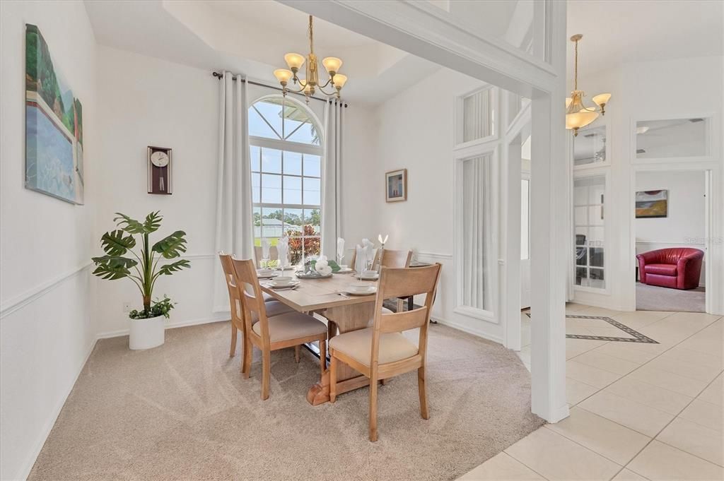 合同活跃: $540,000 (3 贝兹, 4 浴室, 2990 平方英尺)