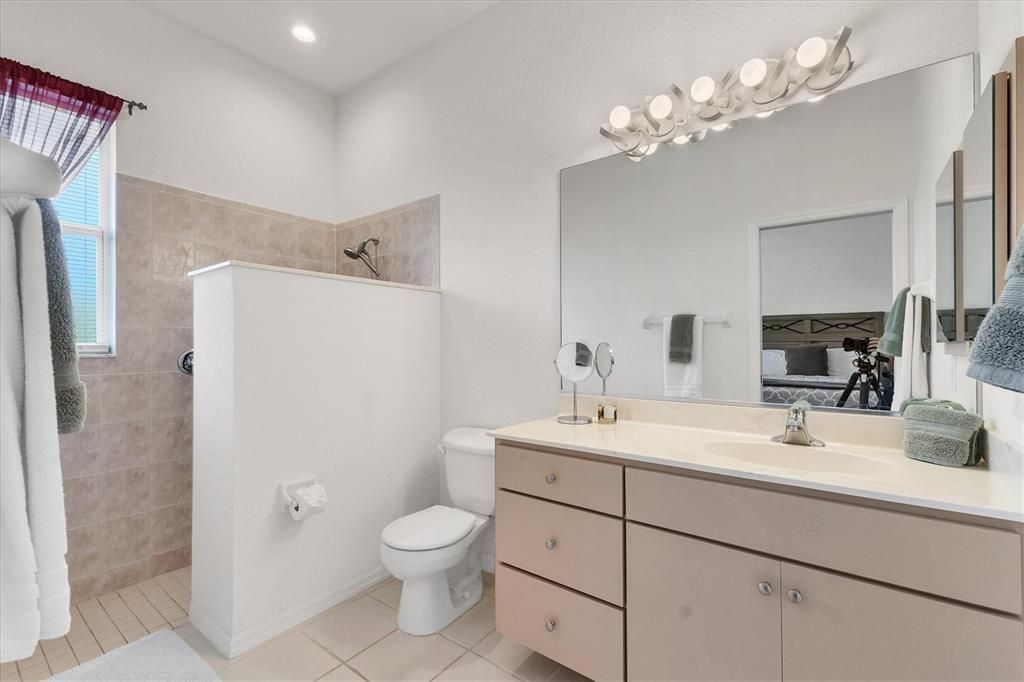 合同活跃: $540,000 (3 贝兹, 4 浴室, 2990 平方英尺)