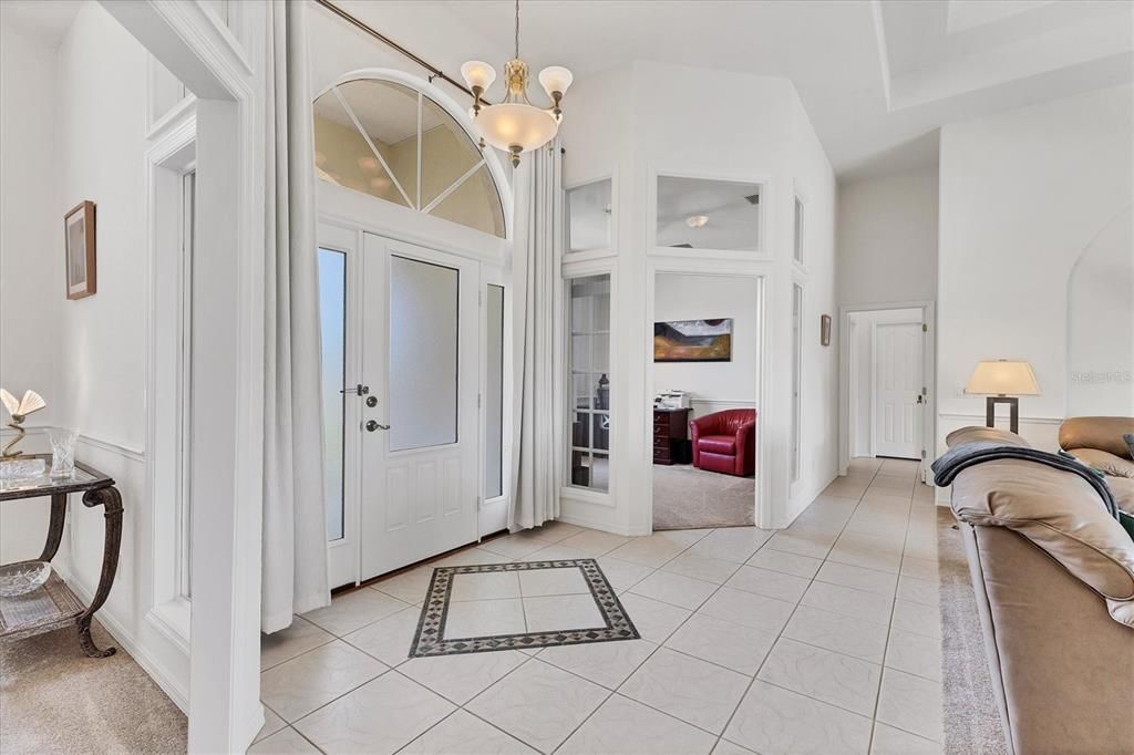 合同活跃: $540,000 (3 贝兹, 4 浴室, 2990 平方英尺)