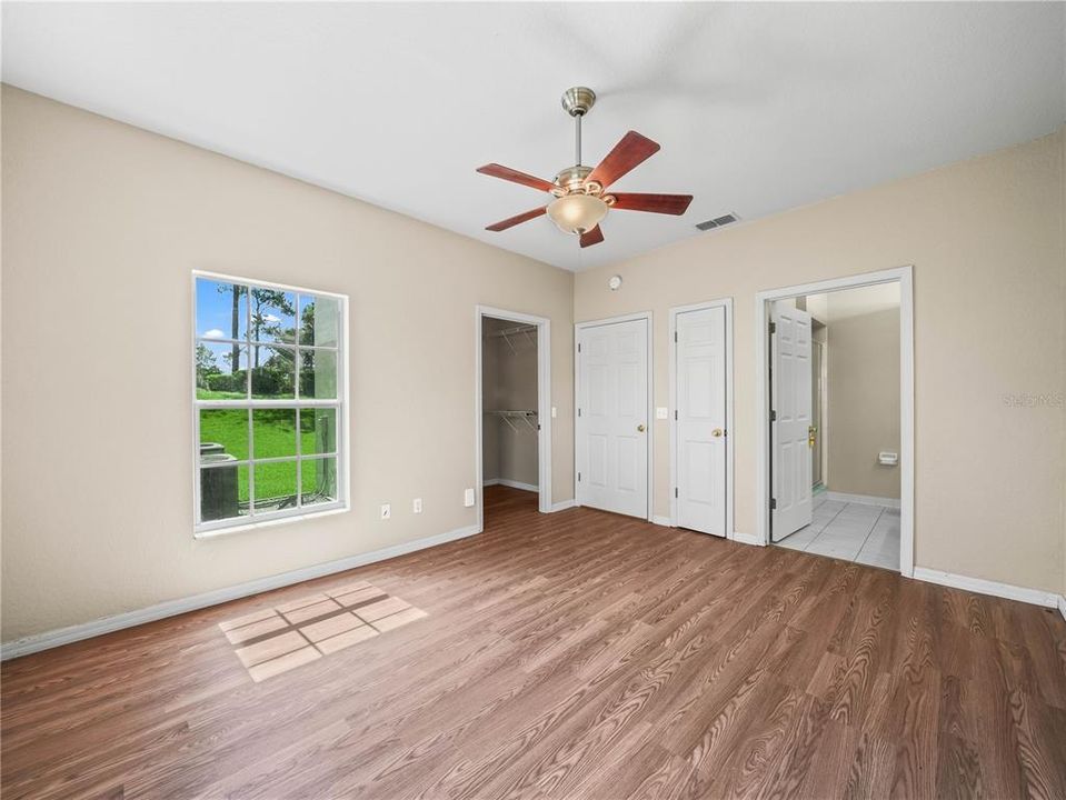 待售: $170,000 (2 贝兹, 2 浴室, 1017 平方英尺)