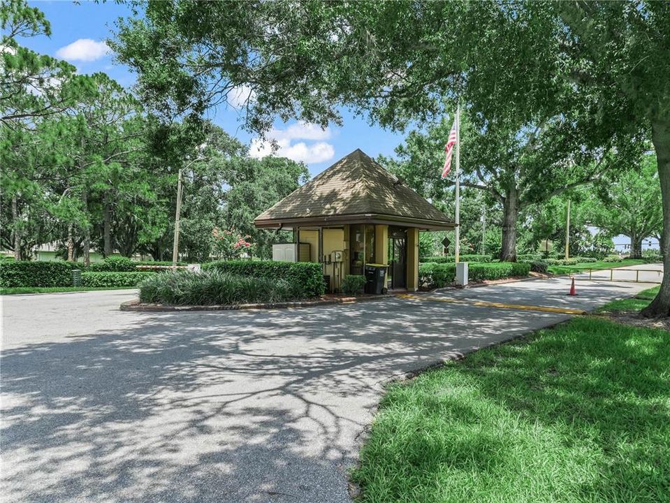 待售: $170,000 (2 贝兹, 2 浴室, 1017 平方英尺)