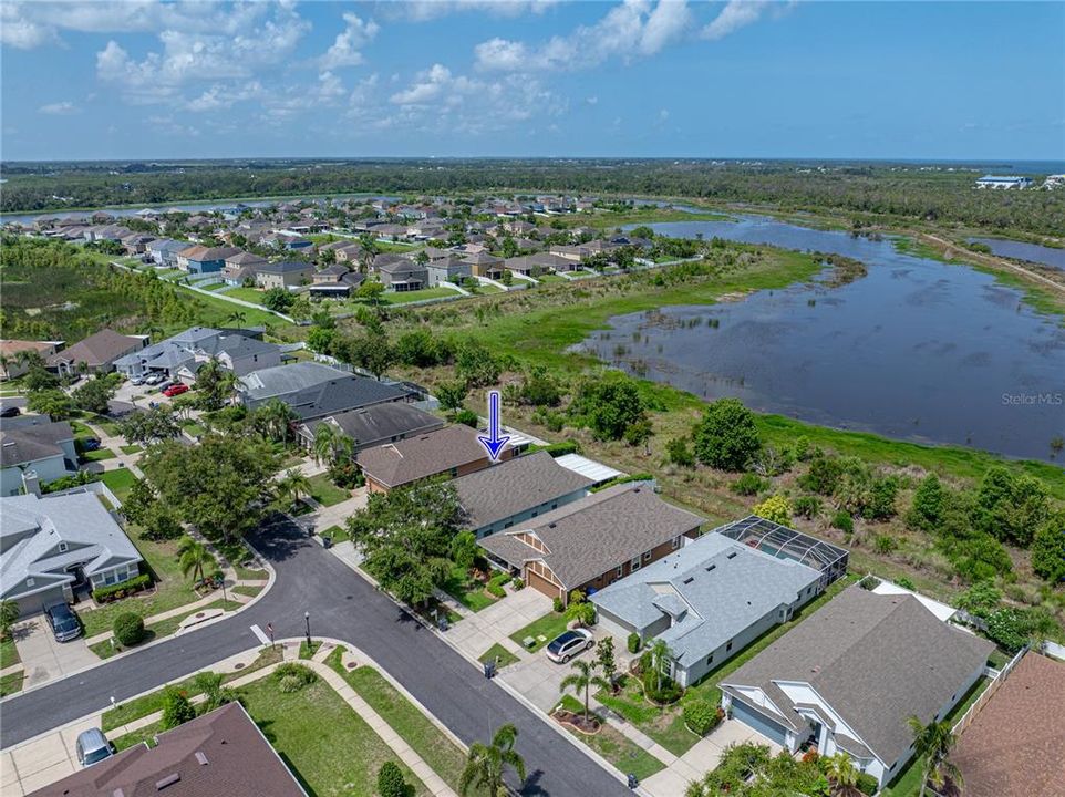 合同活跃: $349,900 (4 贝兹, 2 浴室, 1857 平方英尺)