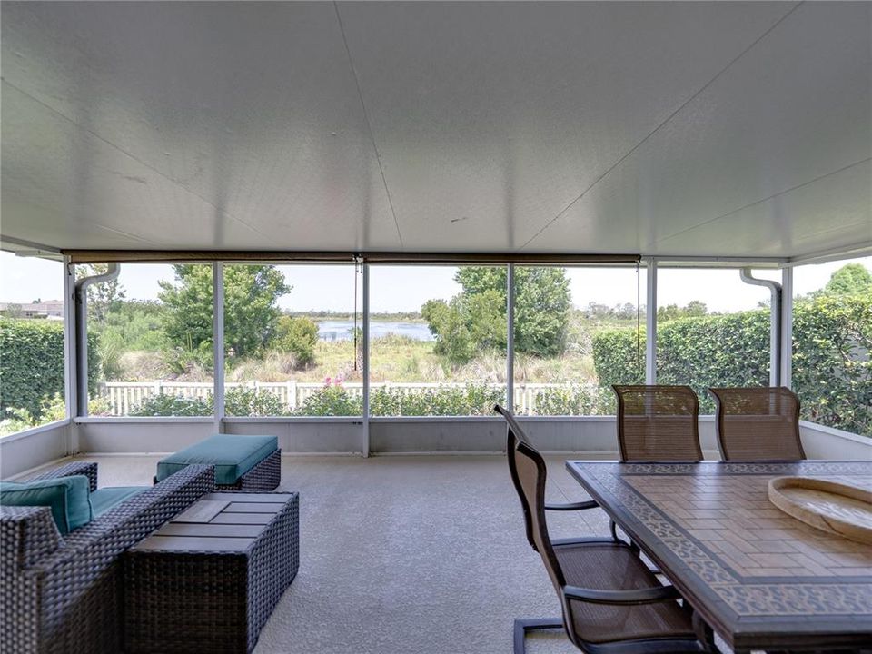 合同活跃: $349,900 (4 贝兹, 2 浴室, 1857 平方英尺)