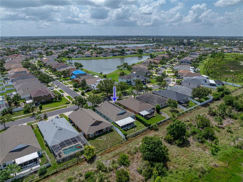 合同活跃: $349,900 (4 贝兹, 2 浴室, 1857 平方英尺)