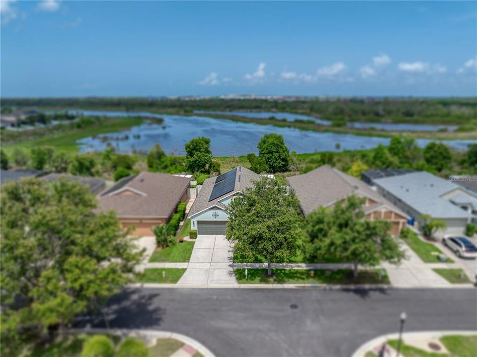 合同活跃: $349,900 (4 贝兹, 2 浴室, 1857 平方英尺)