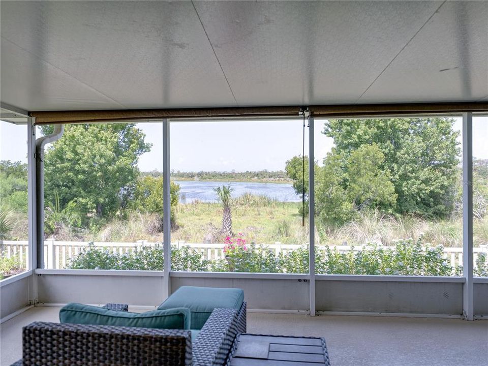 合同活跃: $349,900 (4 贝兹, 2 浴室, 1857 平方英尺)