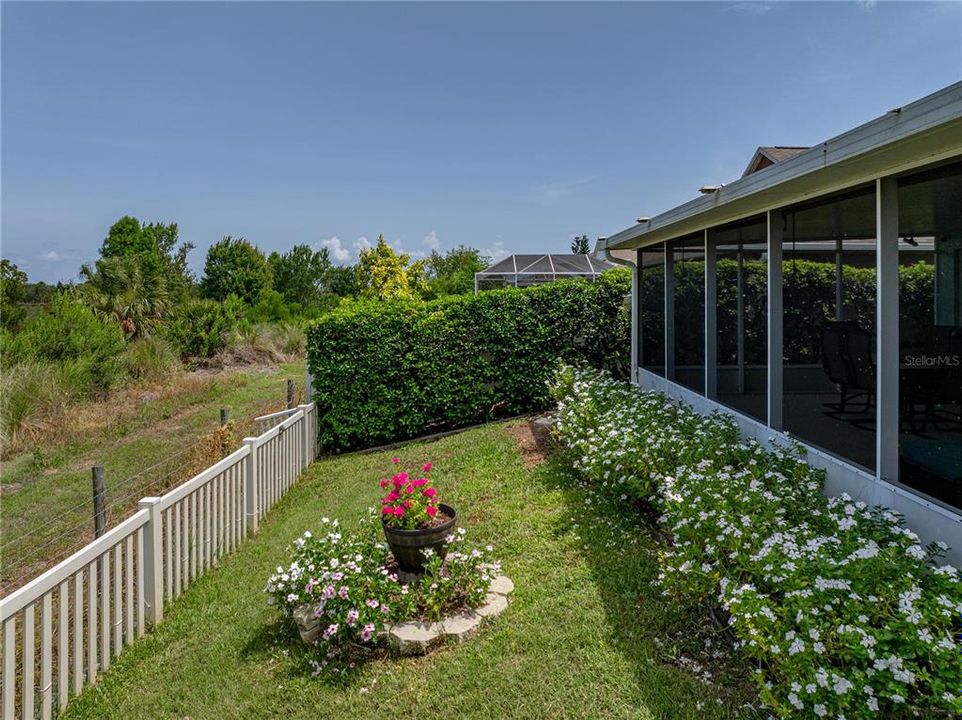 合同活跃: $349,900 (4 贝兹, 2 浴室, 1857 平方英尺)