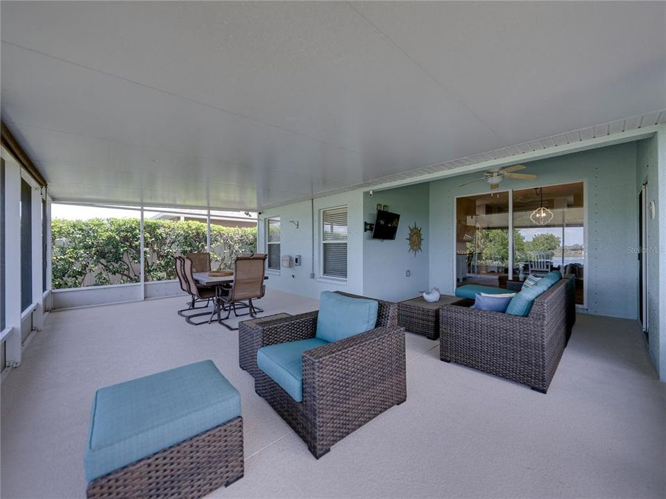 合同活跃: $349,900 (4 贝兹, 2 浴室, 1857 平方英尺)